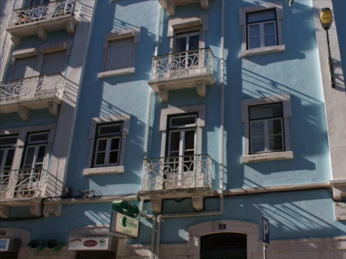White And Grey Lisbon Apartment Exterior photo